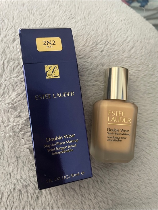 Estee Lauder Other - Estee Lauder Double Wear Stay-in-Place Makeup - Buff Beige & Navy Packaging